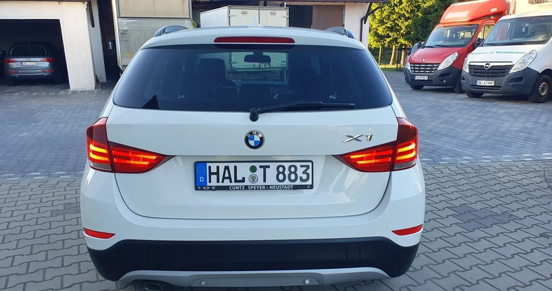 BMW X1 cena 38900 przebieg: 209000, rok produkcji 2012 z Zelów małe 781